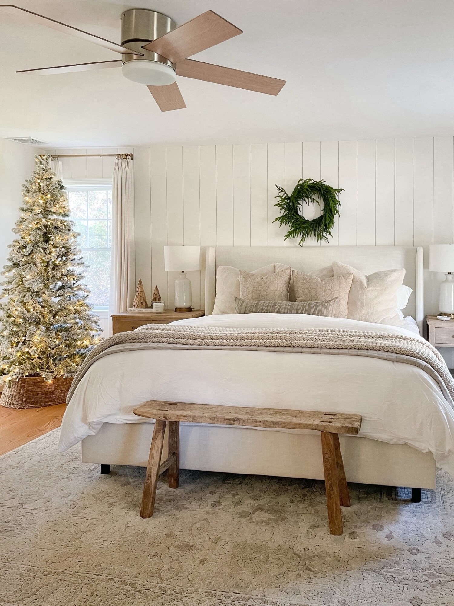 make it merry my personal favorite holiday decor finds | holiday, holiday home, holiday home decor, christmas, christmas decor, holiday bedroom, mini wreath, holiday bedding