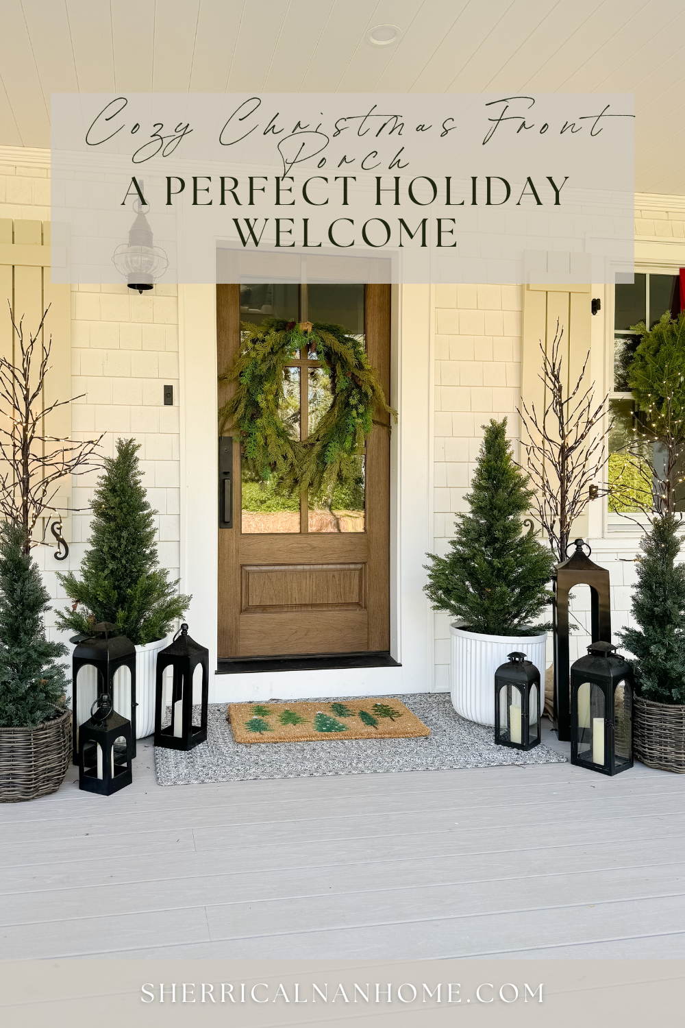 Christmas front porch | front porch styling, home decor, Christmas decor, outdoor Christmas decor, cozy front porch, Christmas wreath, twinkle trees