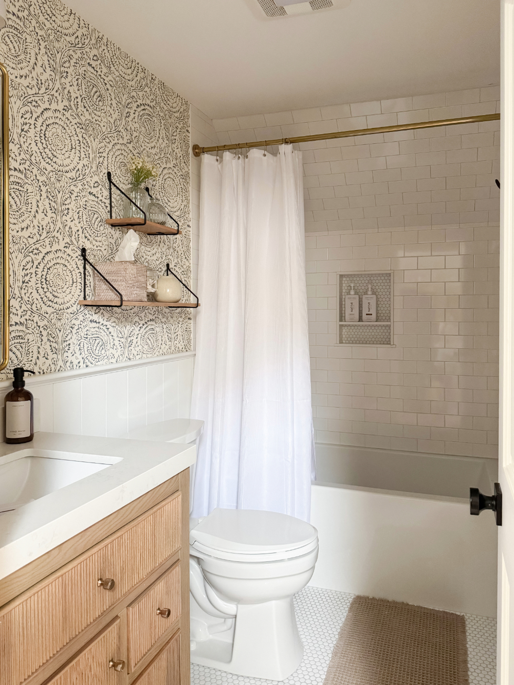 kids coastal bathroom