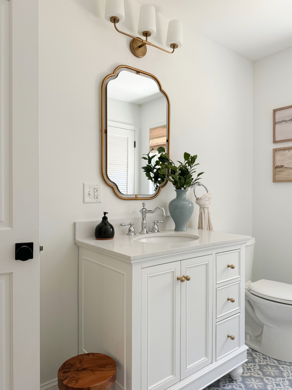 coastal guest bathroom