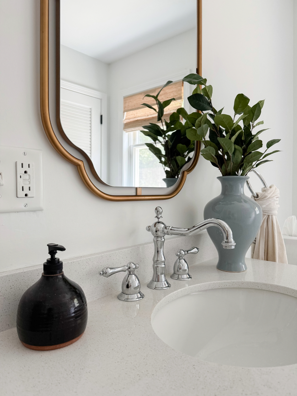 coastal guest bathroom
